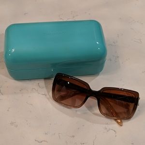 Tiffany & Co Victoria Gradient Sunglasses